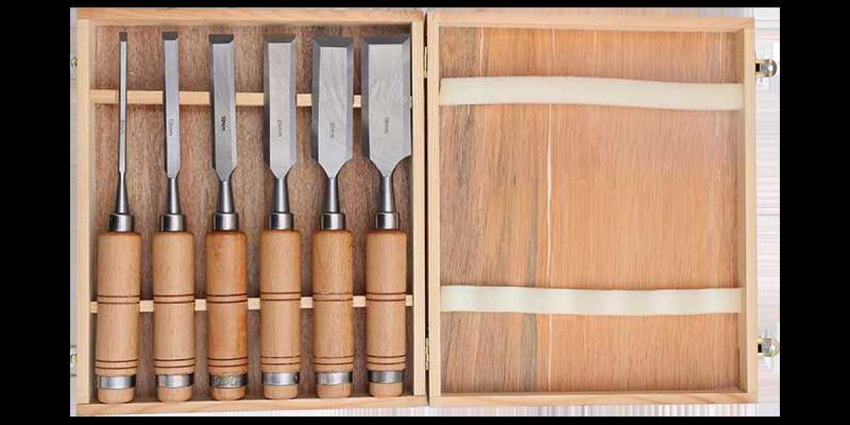 The Sharp Advantage of Fine Wood Carving Chisels